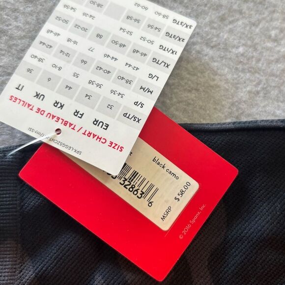 SPANX Camo Printed Seamless Biker Shorts Small NEW NWT - Picture 8 of 11